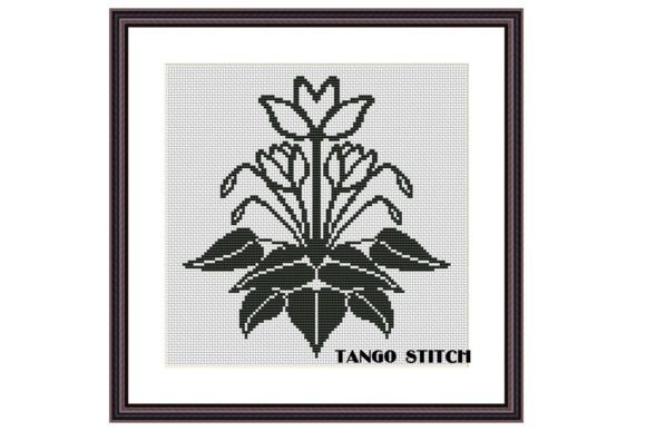 Easy Black and White Cross Stitch Flower Design: A Beginner-Friendly Embroidery Project